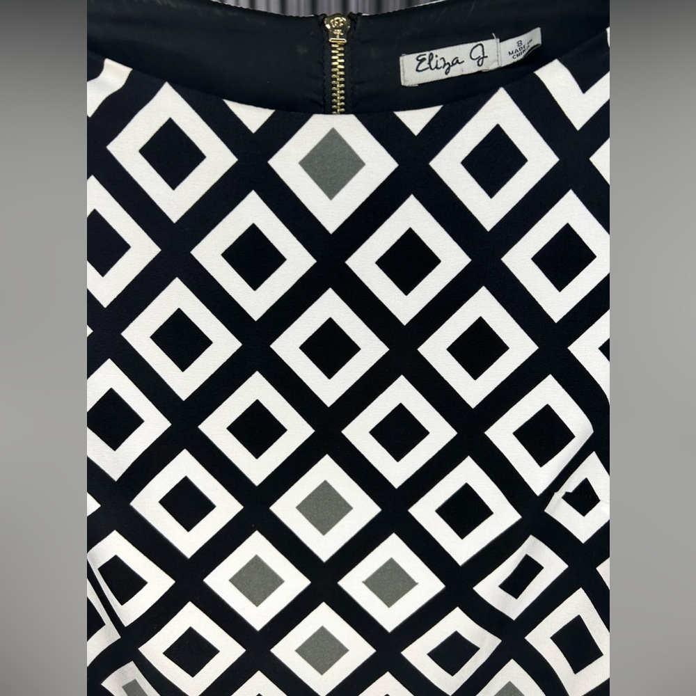 Women’s Eliza J Geometric Black White Pink Poly Blend Long Sleeve Dress Size 8 - Picture 3 of 4
